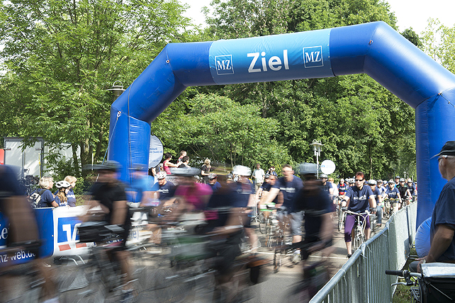 MZ RadPartie 2012Die sechste MZ-Radpartie ist in vollem Gange: Mehr als 5.000 Radler sind am Sonntagvormittag auf die verschiedenen Strecken gestartet. Die Veranstalter melden somit einen neuen Teilnehmerrekord.